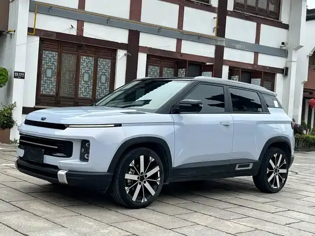 Geely Icon 2023, 23 000 км