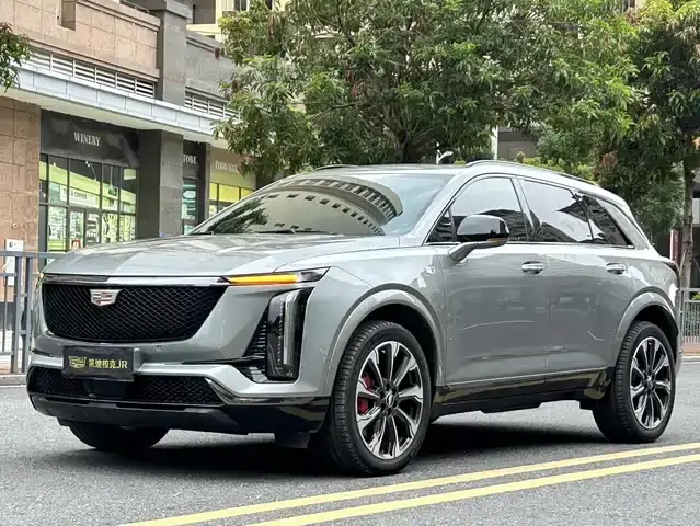 Cadillac XT5 2025, 50 000 км