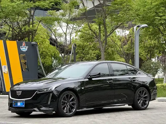 Cadillac CT5 2023, 88 000 км