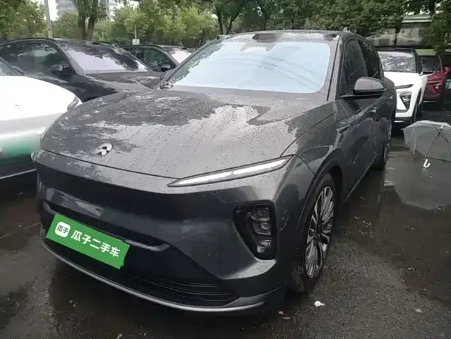 Nio ES8 2023, 33 100 км