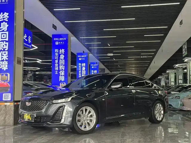 Cadillac CT5 2022, 60 000 км