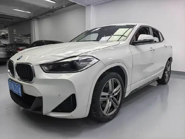 BMW X2 2022, 50 000 км
