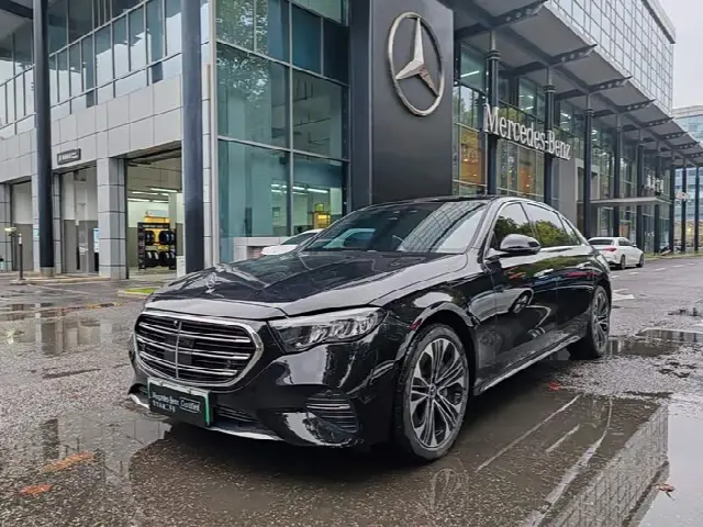 Mercedes-Benz E-Class Hybrid 2024, 29 000 км