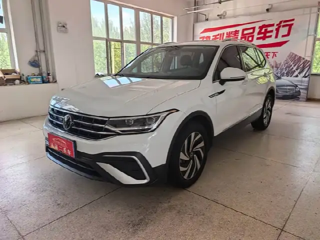 Volkswagen Tiguan L Pro 2023, 74 000 км