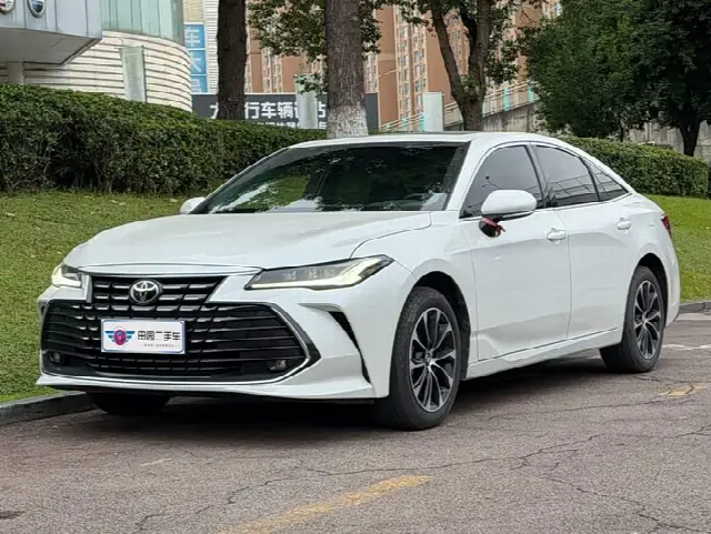 Toyota Avalon 2023, 57 000 км