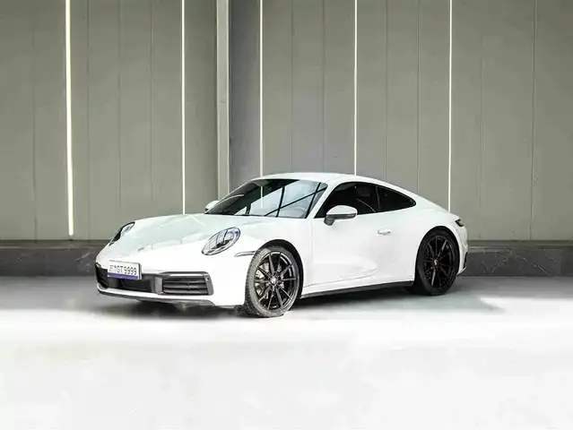 Porsche 911 2022, 8 000 км