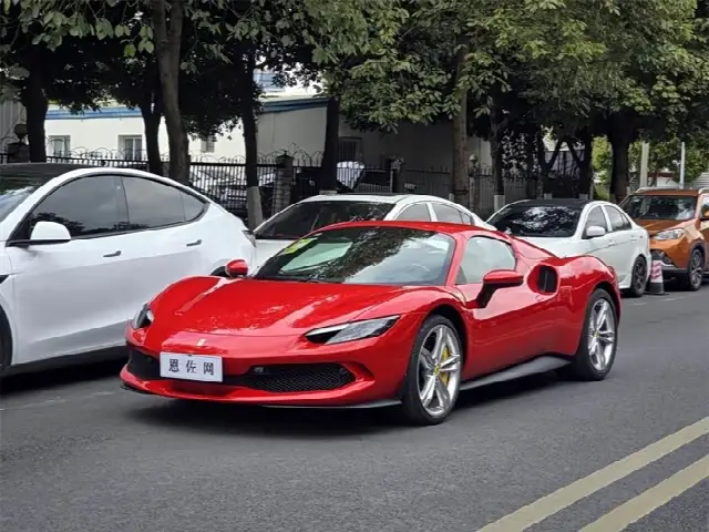 Ferrari 296 2022, 1 800 км