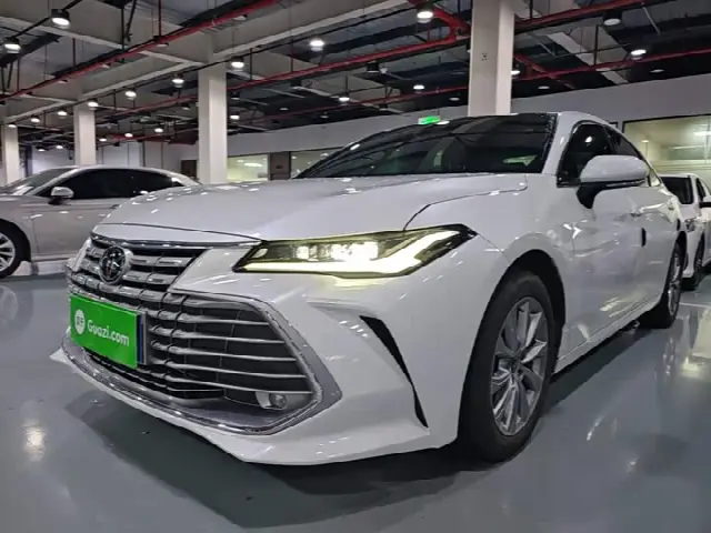 Toyota Avalon 2024, 15 100 км