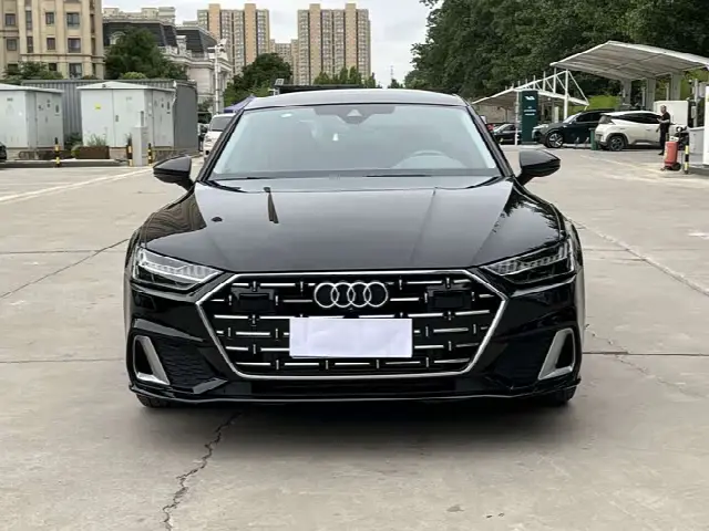 Audi A7L 2024, 52 000 км
