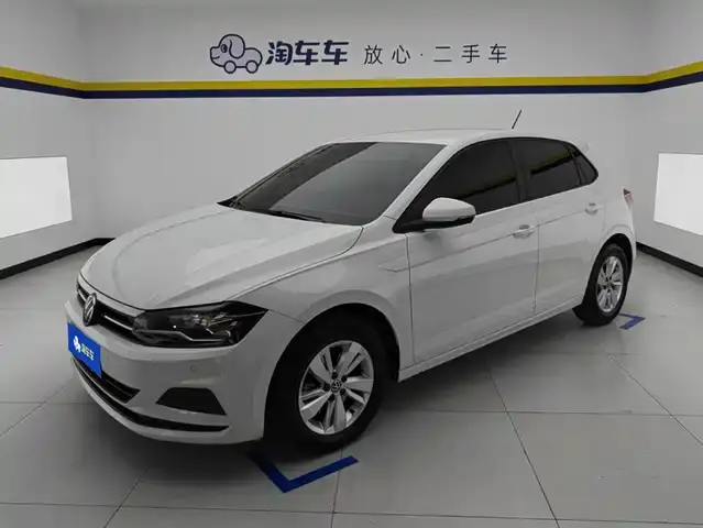 Volkswagen Polo 2023, 25 400 км