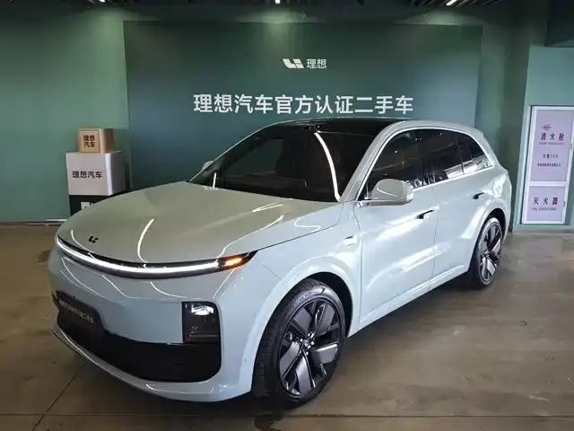 LiXiang L6 2025, 10 400 км