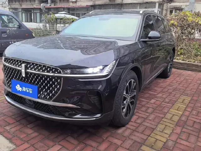 Lincoln Nautilus 2025, 24 900 км