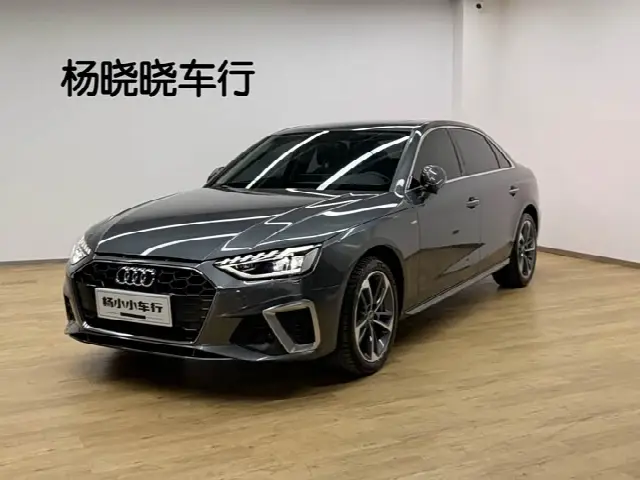 Audi A4L 2023, 38 000 км