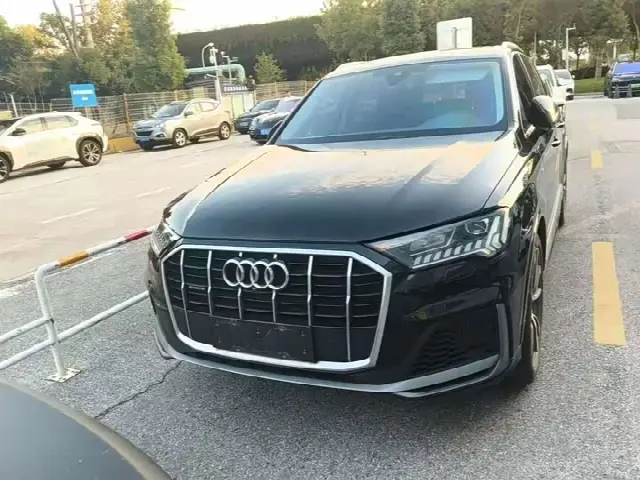 Audi Q7 2023, 43 600 км