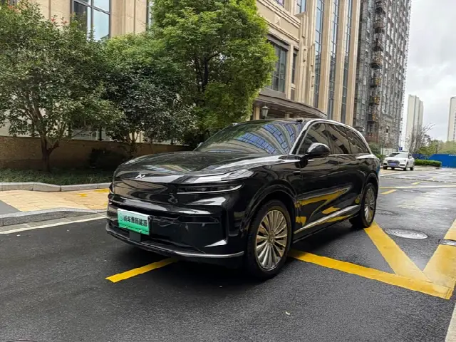 Nio Onvo L90 2025, 24 000 км