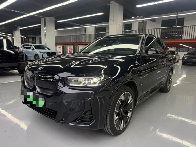 BMW iX3 2023, 92 000 км