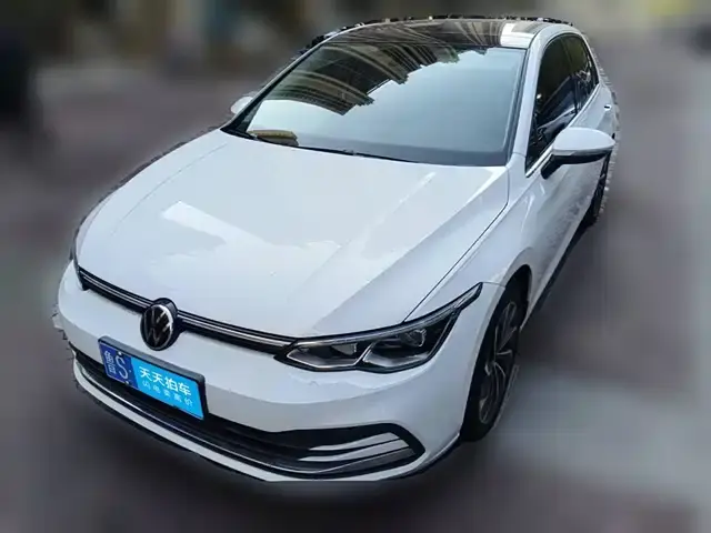 Volkswagen Golf 2023, 19 550 км