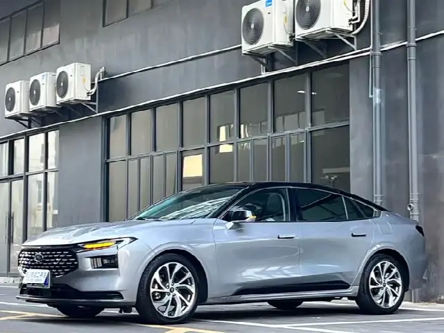 Ford Mondeo 2022, 50 000 км