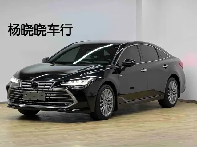 Toyota Avalon 2024, 32 300 км