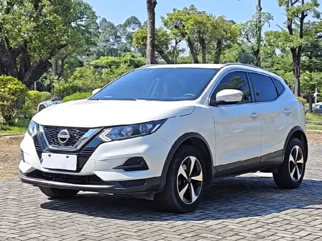 Nissan Qashqai 2023, 28 000 км