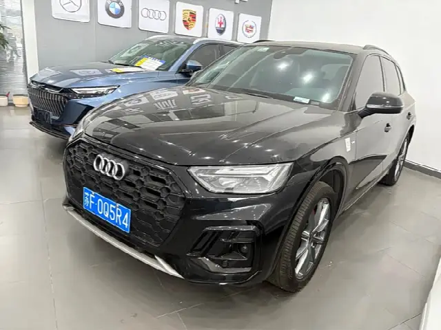 Audi Q5L 2022, 40 000 км