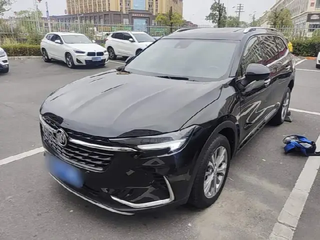 Buick Envision Plus 2023, 24 000 км