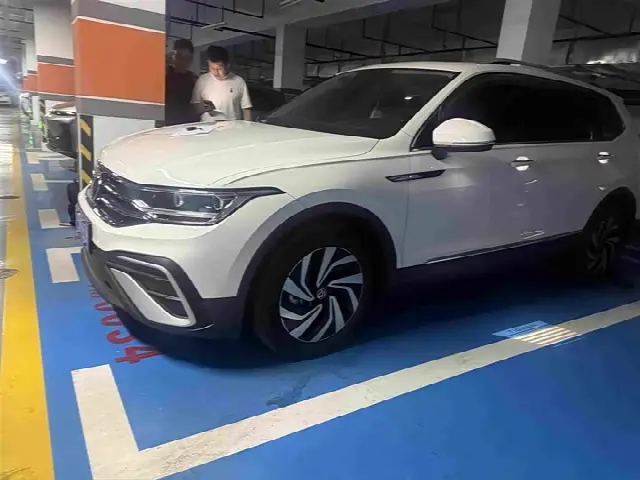 Volkswagen Tiguan L Pro 2022, 14 500 км