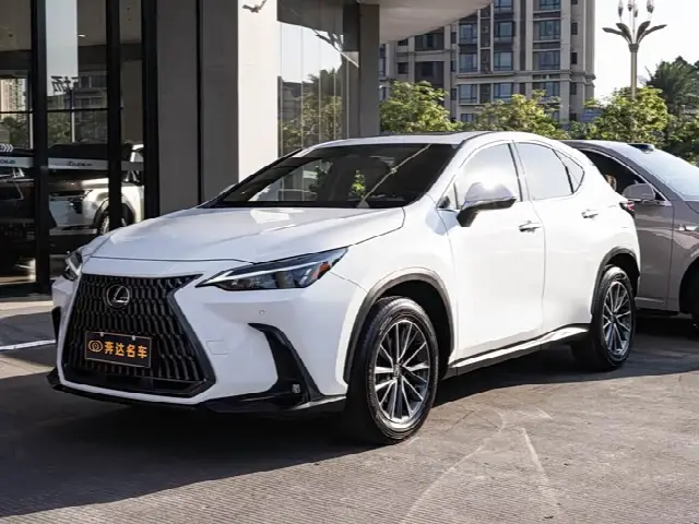 Lexus NX 2026, 8 900 км