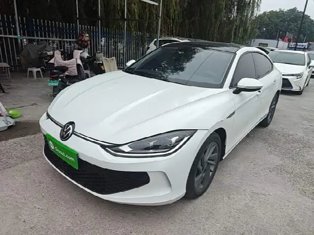 Volkswagen Lamando L 2024, 17 200 км