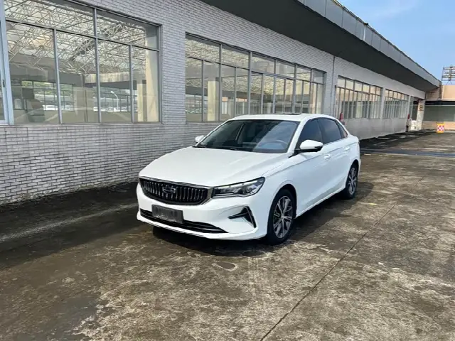 Geely Emgrand 2022, 30 000 км