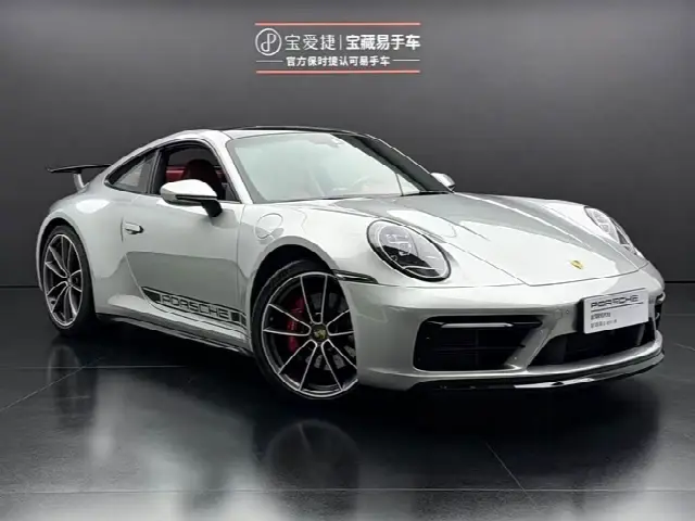 Porsche 911 2023, 42 000 км