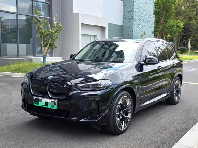 BMW iX3 2023, 60 000 км