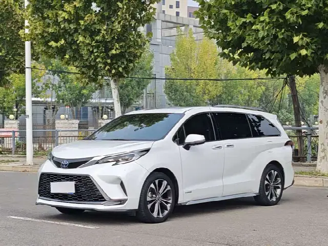 Toyota Granvia 2023, 100 000 км