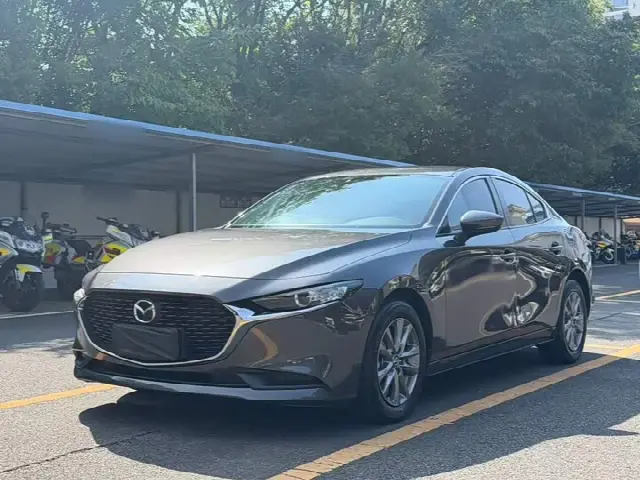 Mazda 3 (Axela) 2021, 45 100 км