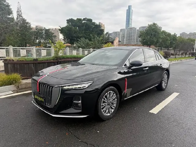 Hongqi H5 2023, 48 000 км