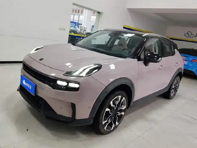 Lynk & Co 06 2023, 15 100 км