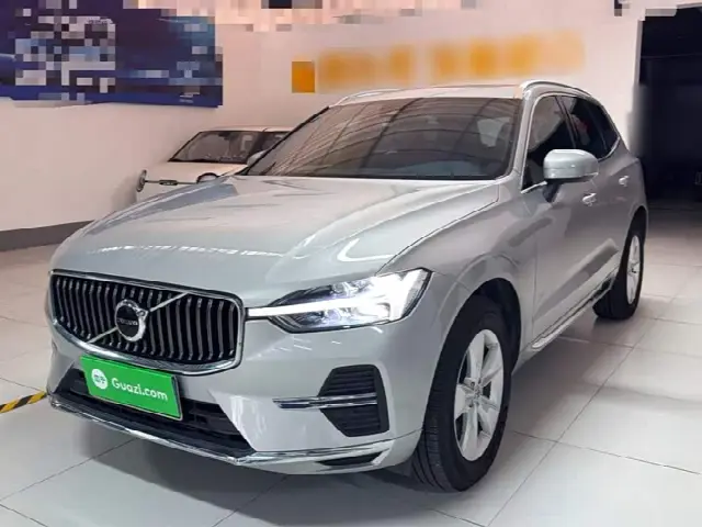 Volvo XC60 2022, 74 400 км