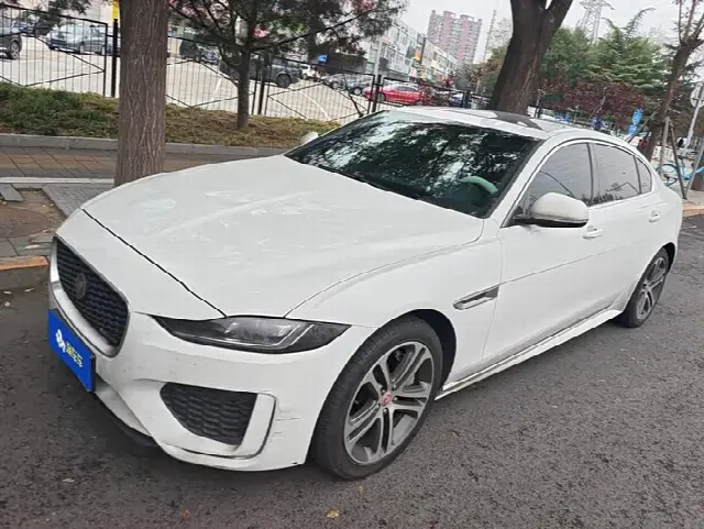 Jaguar XE L 2022, 63 700 км