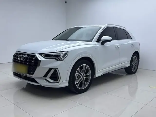 Audi Q3 2022, 35 400 км