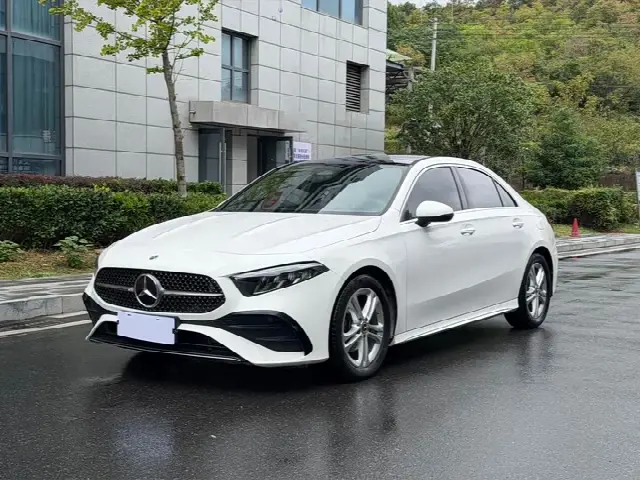 Mercedes-Benz A-Class 2024, 62 000 км