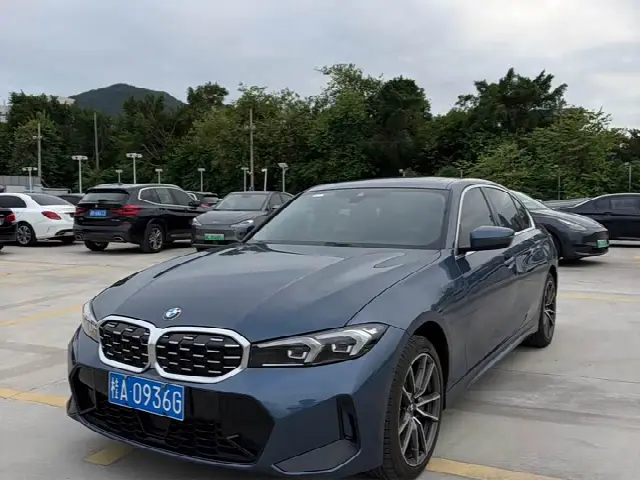 BMW 3 Series 2025, 15 000 км