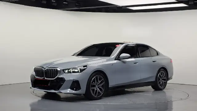 BMW 5 Series 2023, 20 507 км