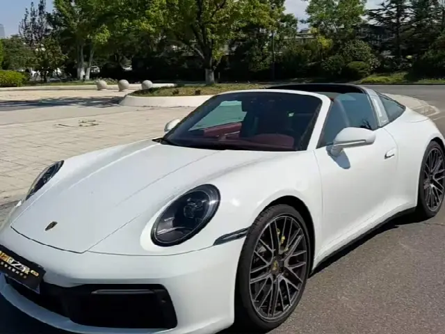Porsche 911 2023, 7 500 км