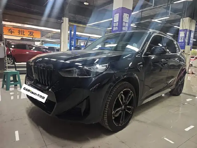 BMW X1 2023, 30 000 км