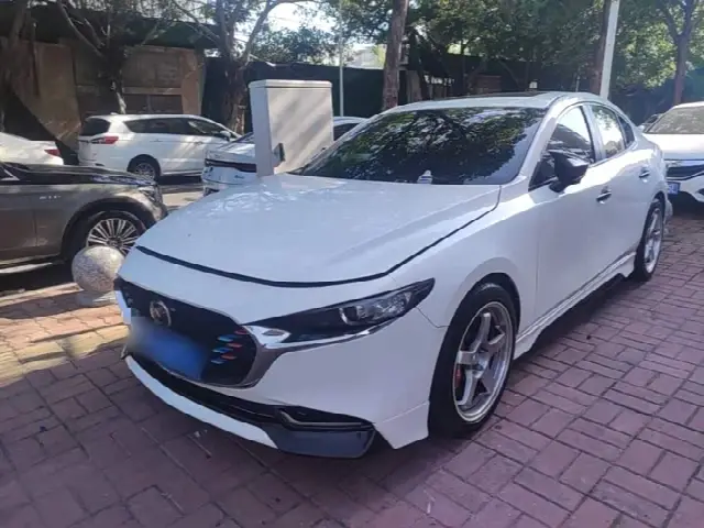 Mazda 3 (Axela) 2021, 37 700 км
