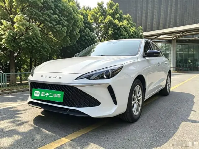 Roewe i5 2026, 13 800 км
