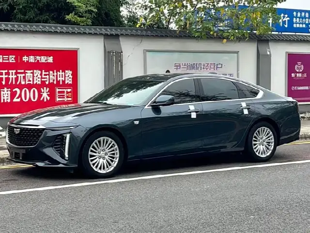 Cadillac CT6 2023, 40 000 км