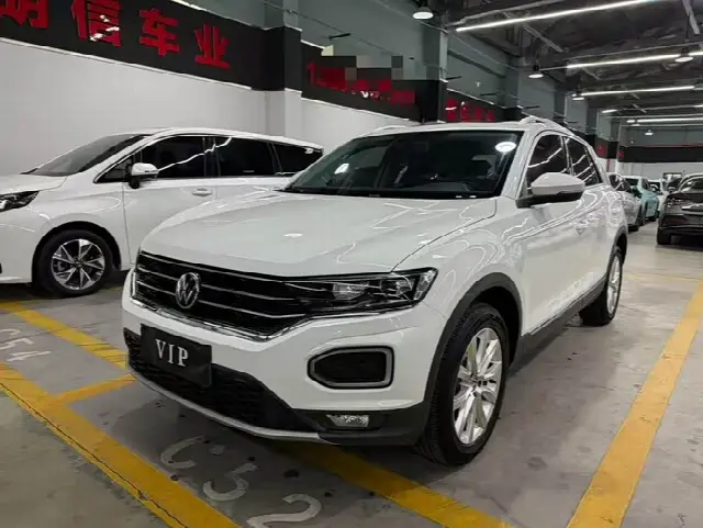 Volkswagen T-Roc 2022, 16 000 км