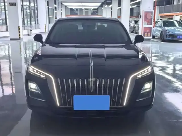 Hongqi H5 2026, 3 000 км