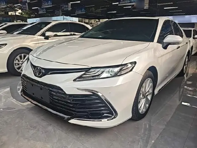 Toyota Camry 2023, 38 200 км
